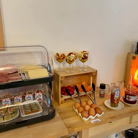 住宿加早餐酒店 Haus Salzkristall 上特劳恩