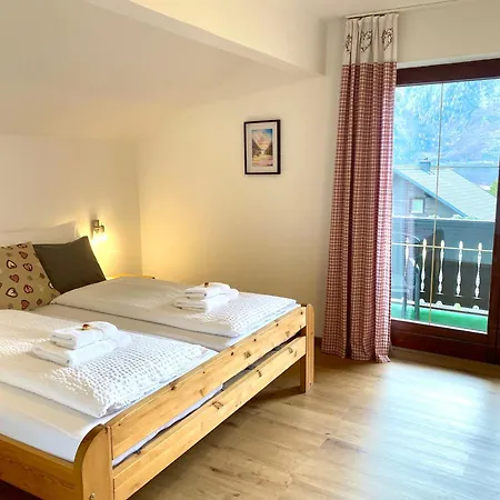 Frühstückspension Haus Salzkristall Obertraun