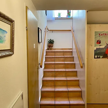 Haus Salzkristall Bed & Breakfast 3*