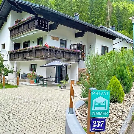 Haus Salzkristall Frühstückspension 3*