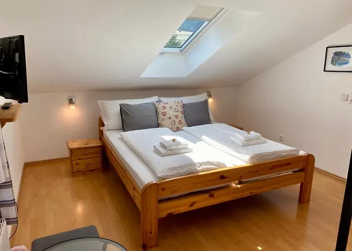 Haus Salzkristall Bed and Breakfast 3*