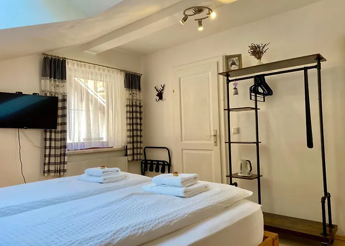 Haus Salzkristall B&B 오베르트라운